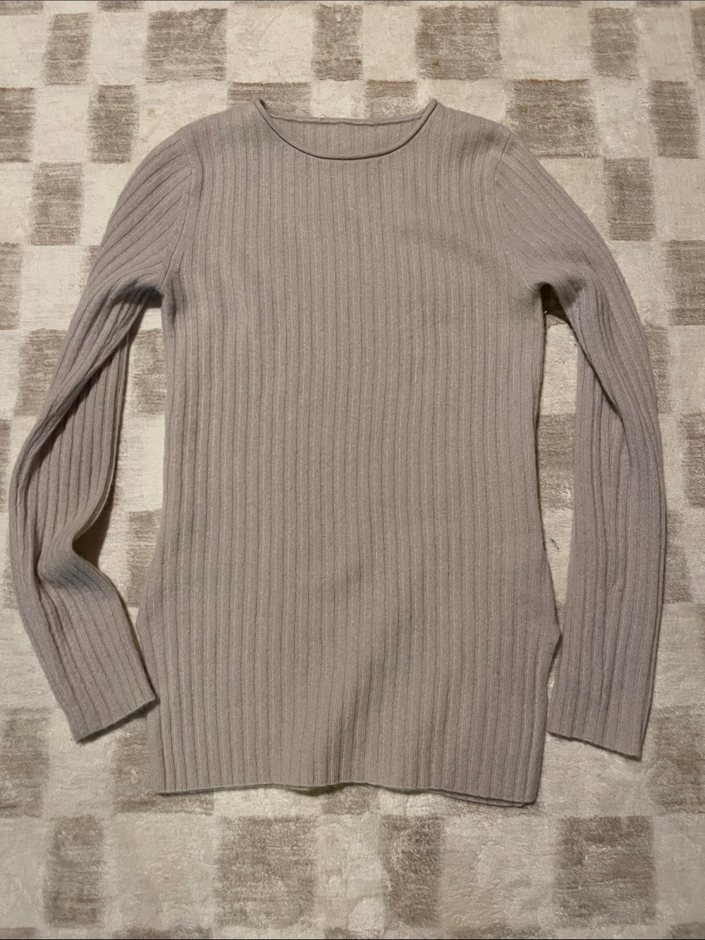 100% cashmere Ribbed Long Sleeve Knit Top — Light Taupe